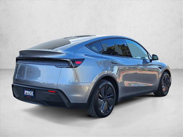Used 2026 Tesla Model Y Long Range image 5