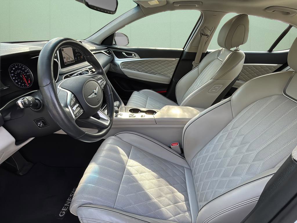 Used 2020 Genesis G70 2.0T w/ Prestige Package image 14