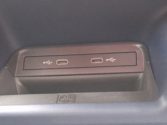 New 2025 Volkswagen ID. Buzz Pro S image 12