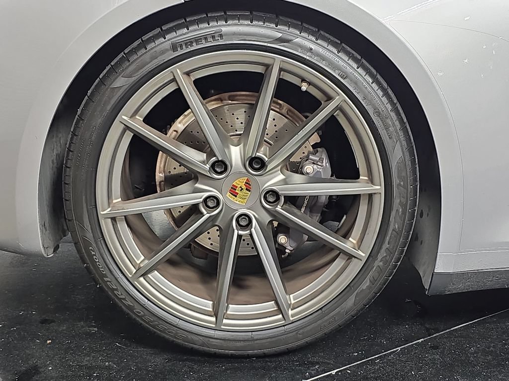 Used 2021 Porsche 911 Carrera RWD image 29