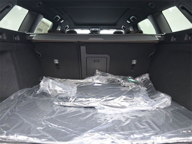 New 2026 Volvo V60 B5 Cross Country Plus w/ Protection Package Premier image 31