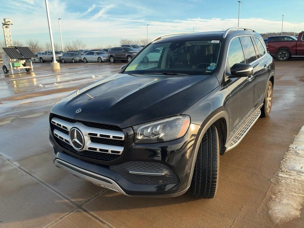 Used 2021 Mercedes-Benz GLS 450 4MATIC image 2