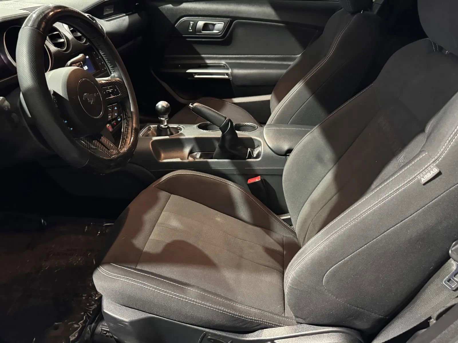 Used 2022 Ford Mustang EcoBoost image 10