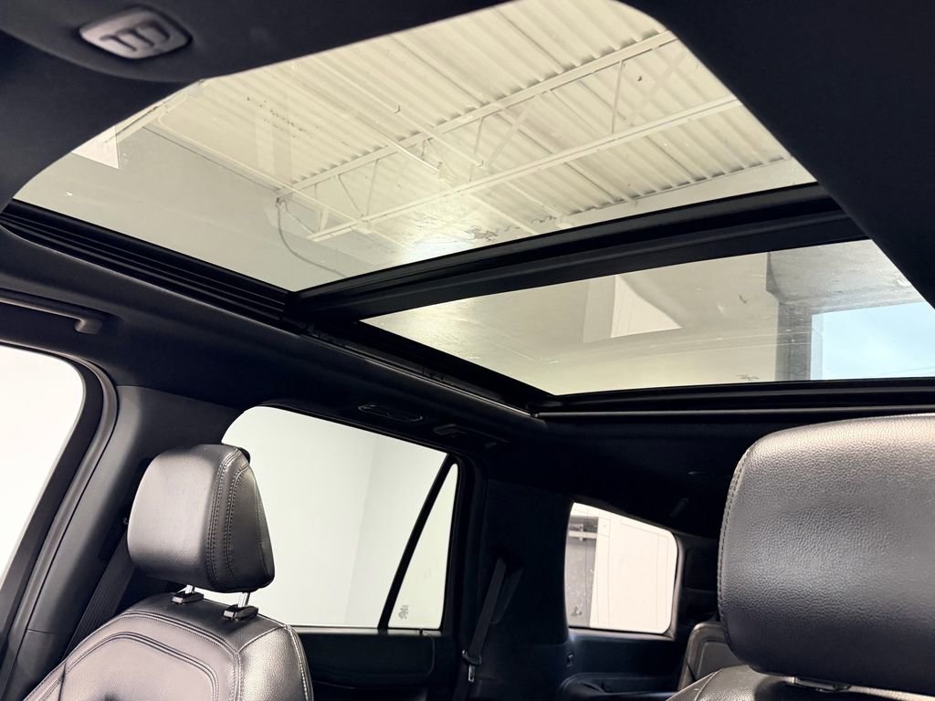 Used 2021 Ford Expedition Limited image 18