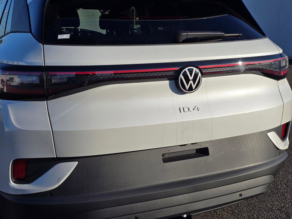 New 2026 Volkswagen ID.4 Pro image 13