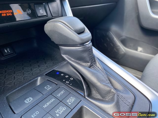 Used 2019 Toyota RAV4 XLE w/ Convenience Package AWD/4WD image 12