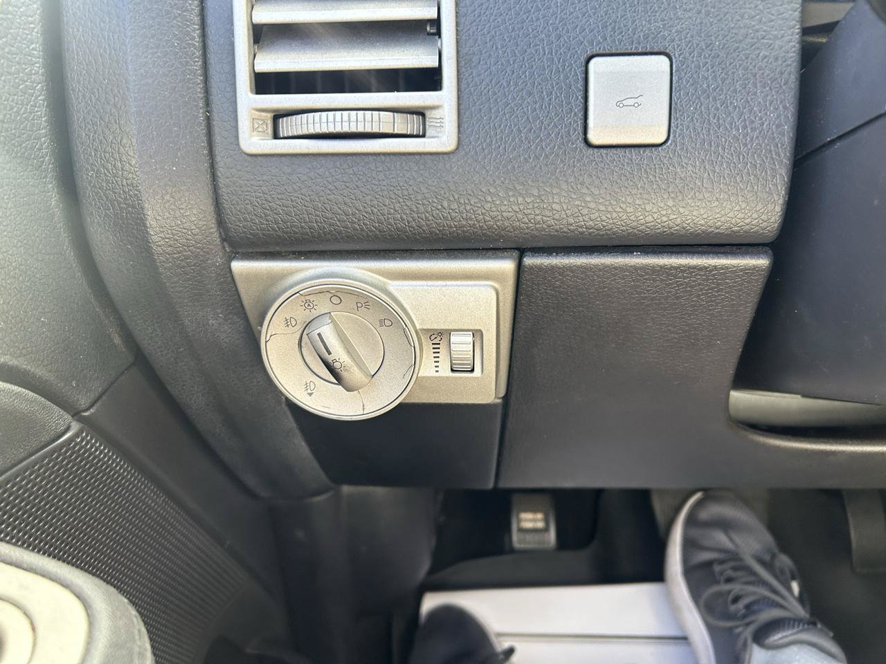 Used 2007 Lincoln MKX 2WD image 26