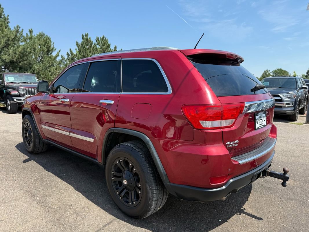 Used 2012 Jeep Grand Cherokee Limited w/ Trailer Tow Group IV image 5
