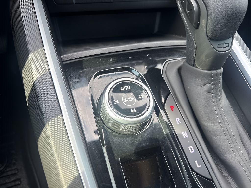 Used 2024 Chevrolet Colorado Trail Boss w/ Technology Package image 22