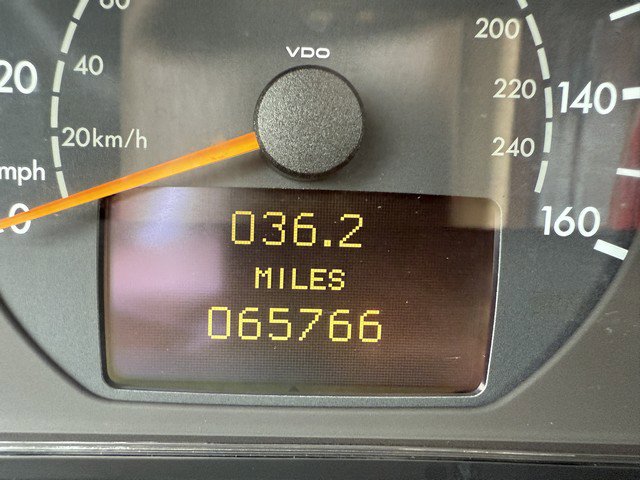 Used 2001 Mercedes-Benz E 320 Sedan image 21