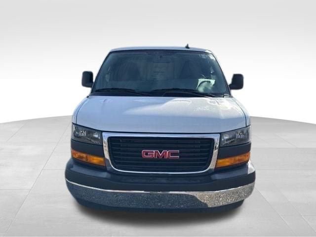 New 2025 GMC Savana 3500 w/ Power Convenience Package RWD image 2
