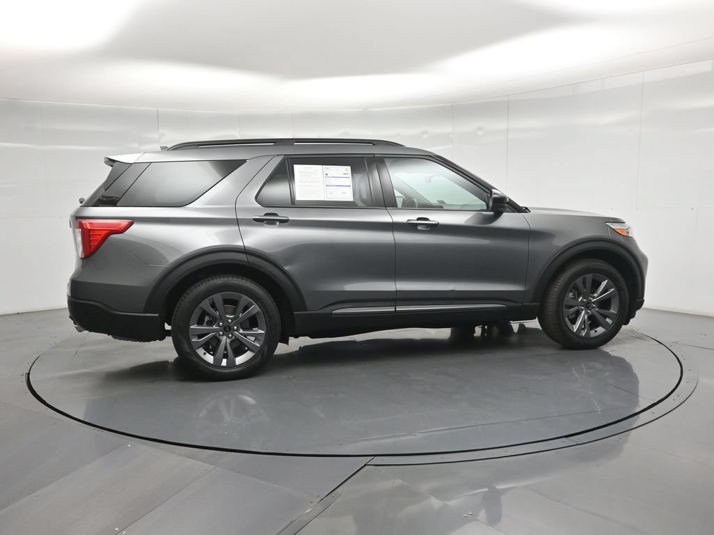 Certified 2023 Ford Explorer XLT w/ Equipment Group 202A RWD image 25