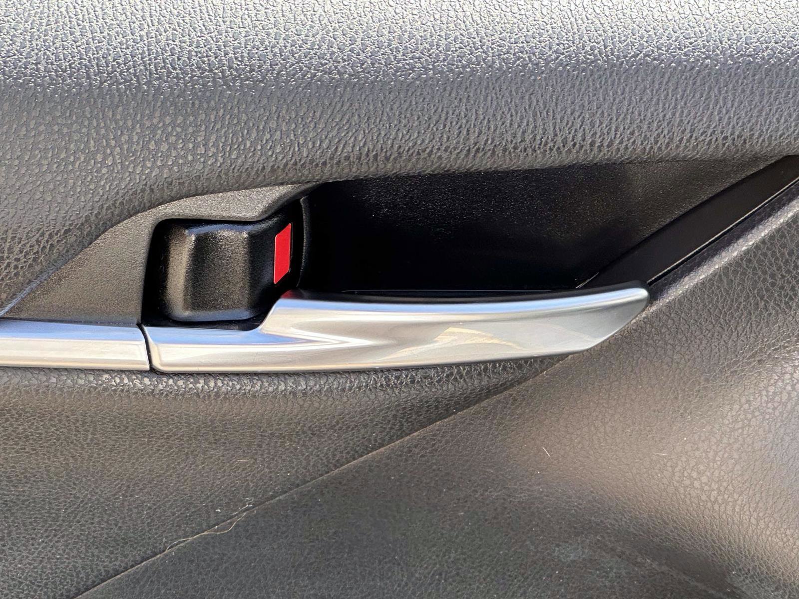 Used 2022 Toyota Camry XSE image 13