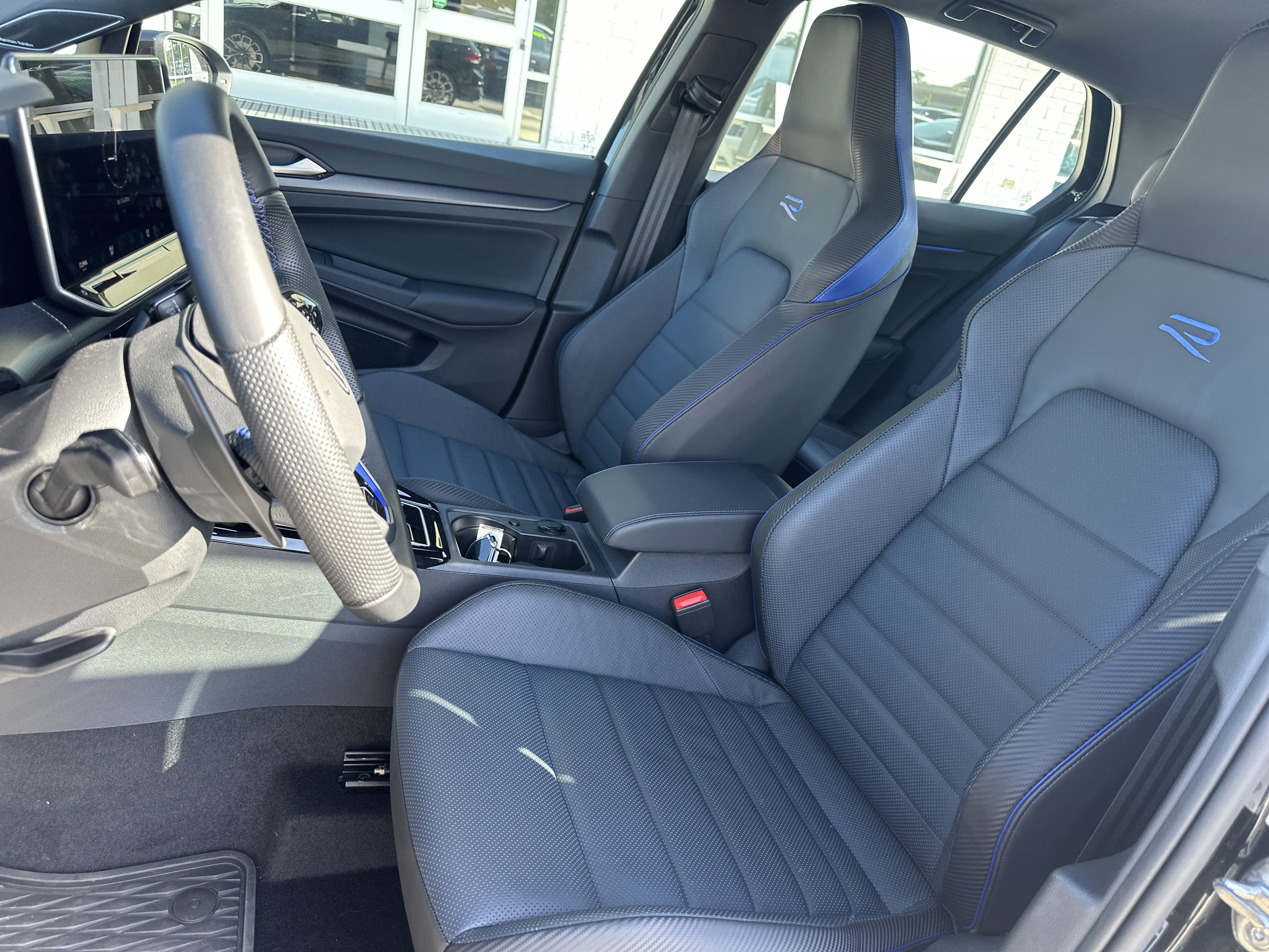 Used 2026 Volkswagen Golf AWD/4WD image 11