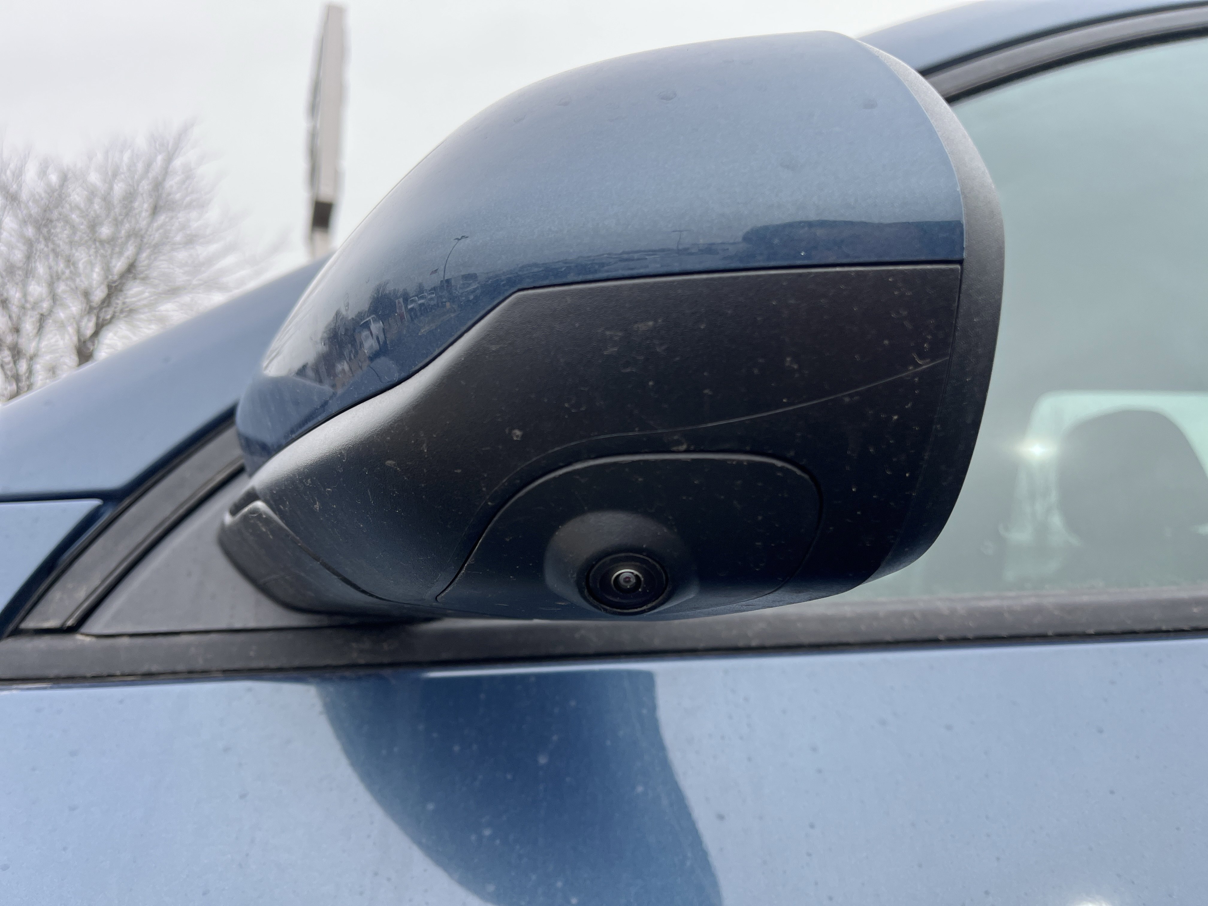 New 2026 Chevrolet Equinox LT w/ Convenience Package II image 2