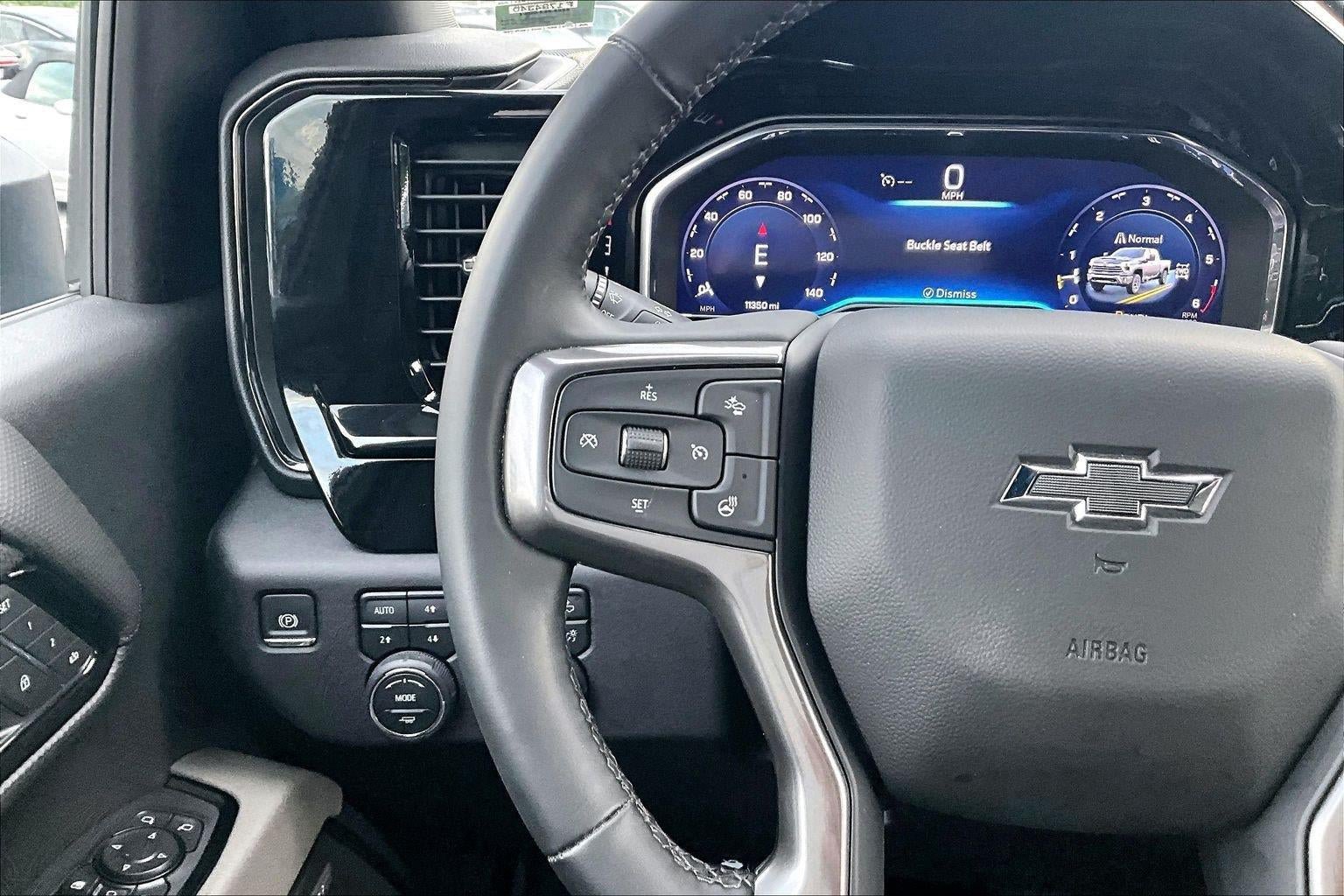 Used 2025 Chevrolet Silverado 2500 ZR2 AWD/4WD image 17