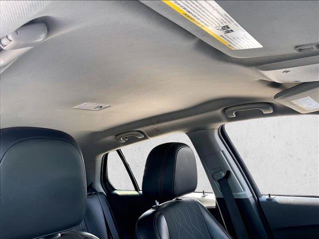Used 2021 Chevrolet Trax LT FWD image 17