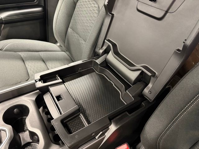 New 2026 RAM 1500 4x4 Crew Cab image 19