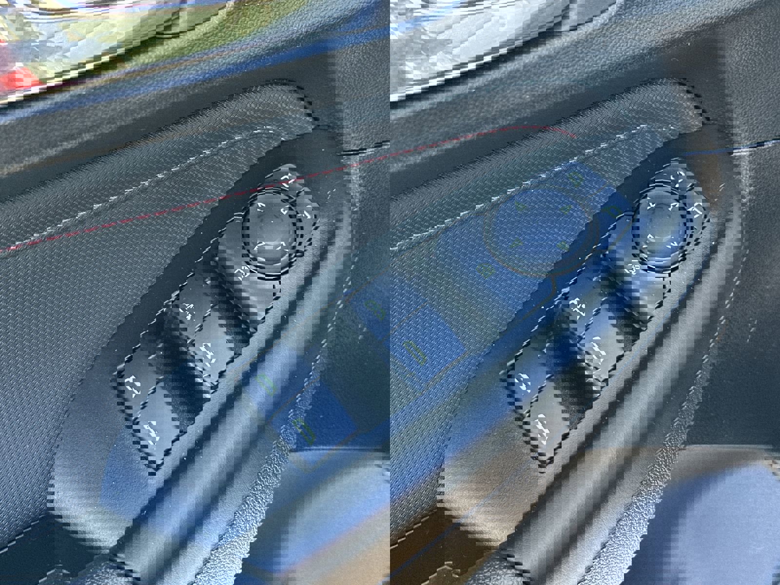 Used 2022 Chevrolet TrailBlazer RS image 15