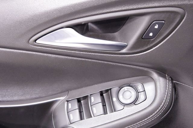 Used 2023 Buick Encore GX Select w/ Safety Package II image 22