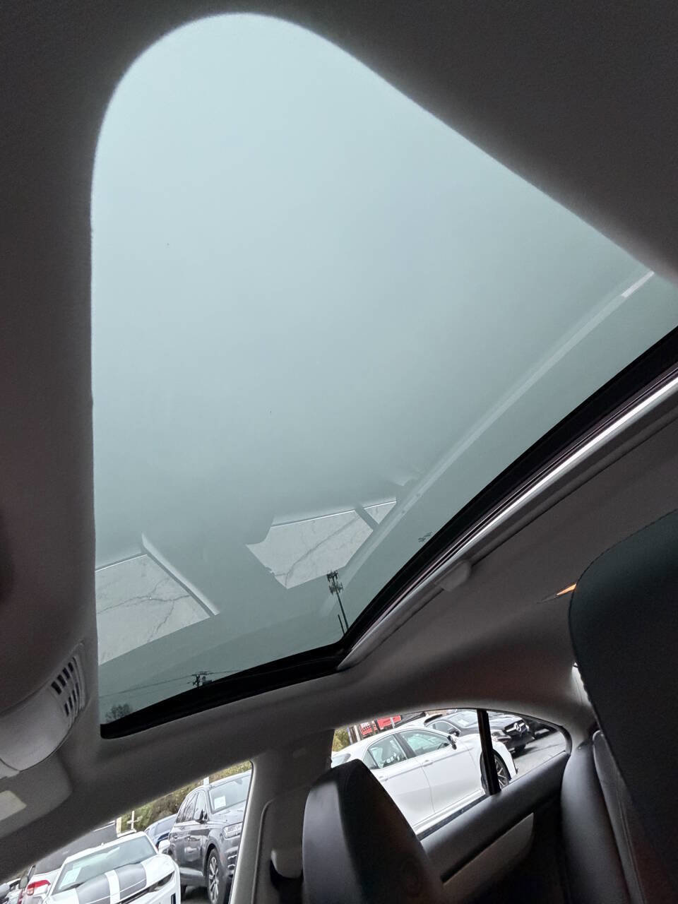 Used 2010 Volkswagen CC Luxury image 23