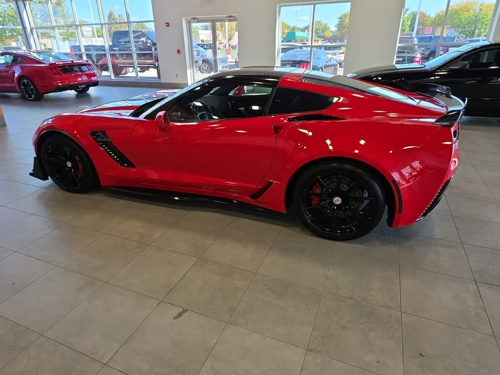 Used 2016 Chevrolet Corvette Z06 w/ 2LZ Preferred Equipment Group RWD image 11