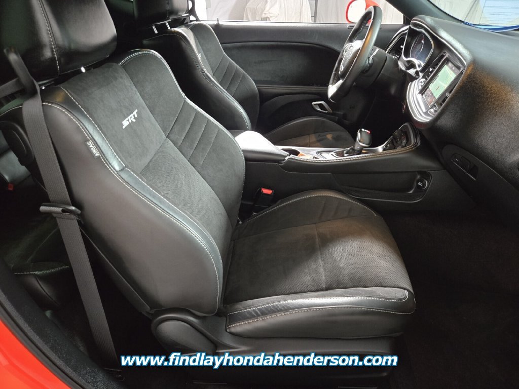 Used 2018 Dodge Challenger SRT RWD image 19