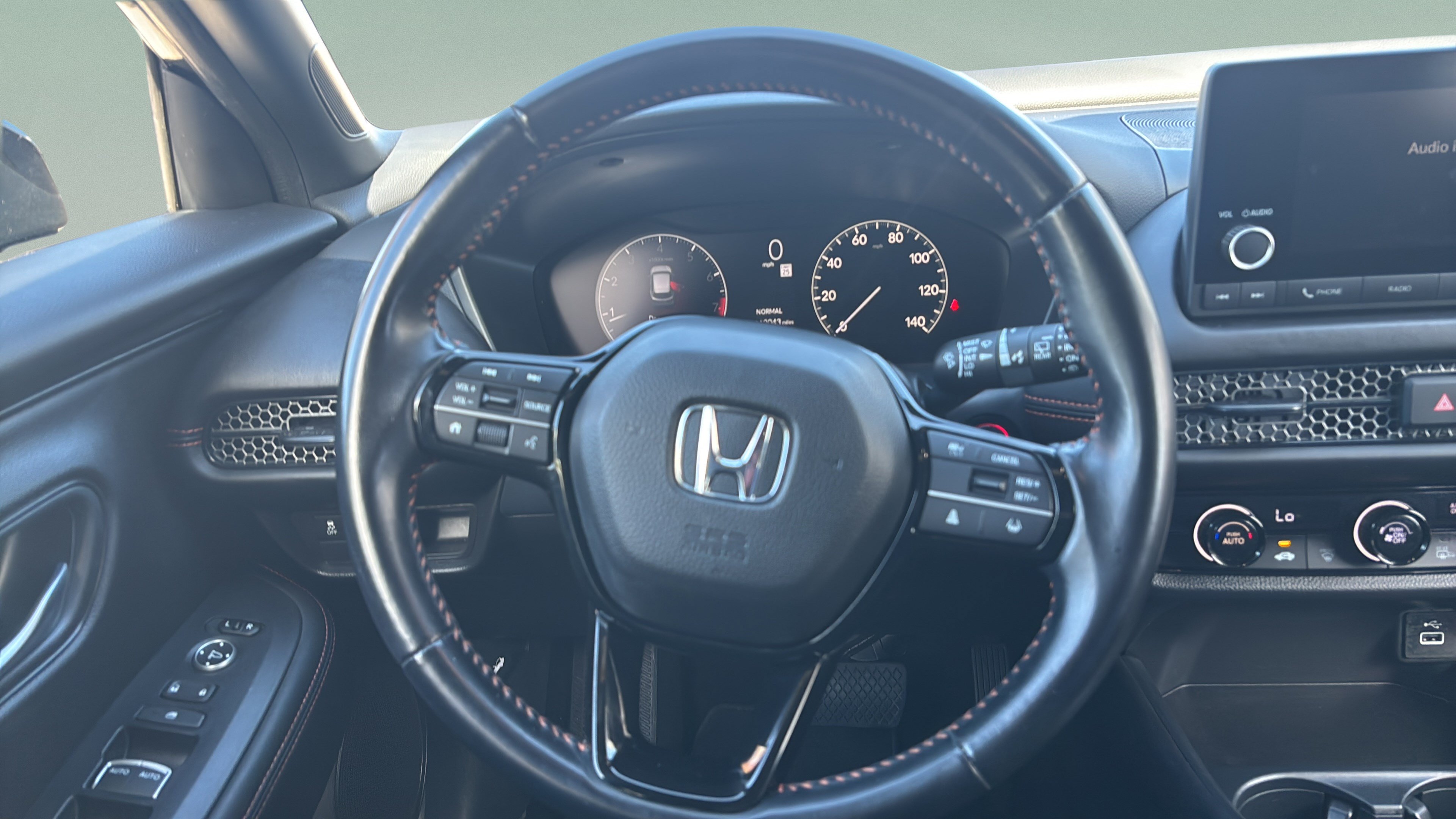 Used 2025 Honda HR-V Sport image 21