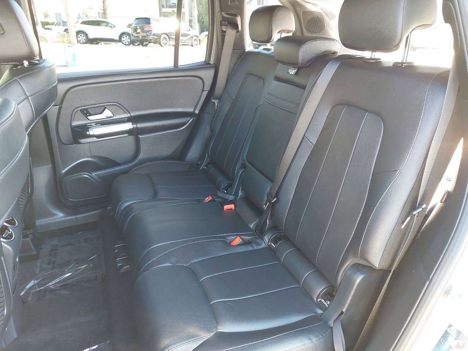 Used 2021 Mercedes-Benz GLB 250 image 14