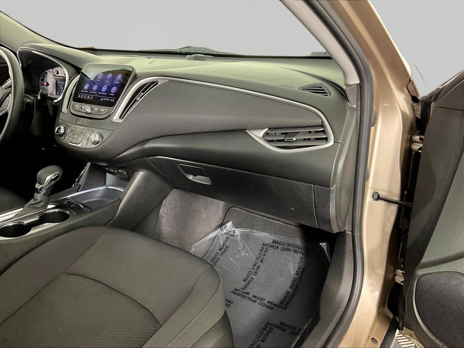 Used 2022 Chevrolet Malibu LT FWD image 25