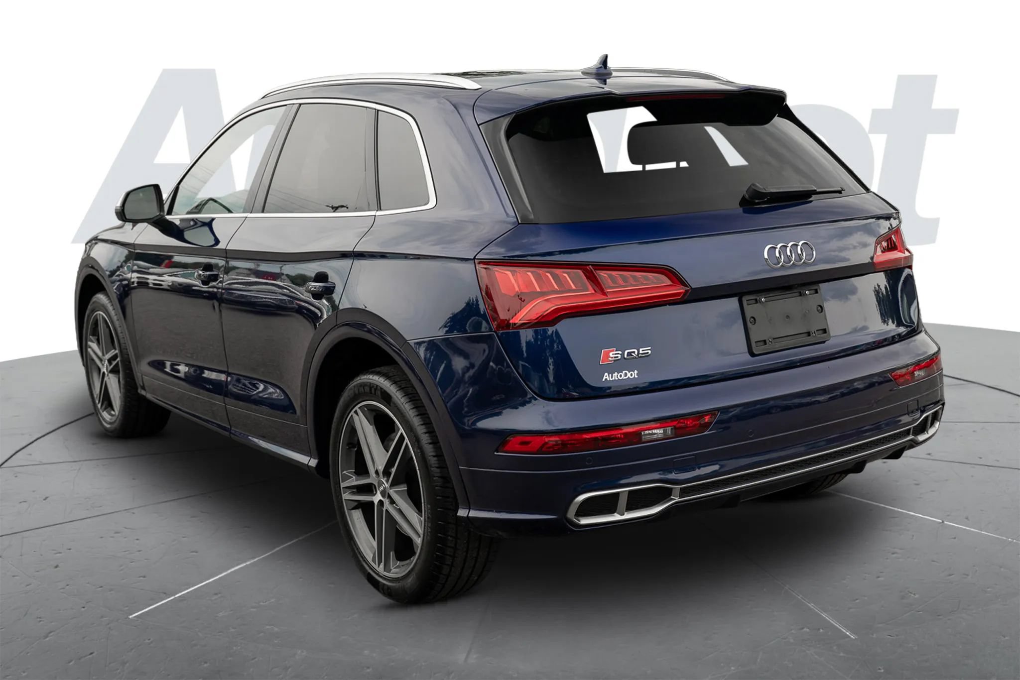 Used 2019 Audi SQ5 Premium Plus w/ Premium Plus Package AWD/4WD image 2