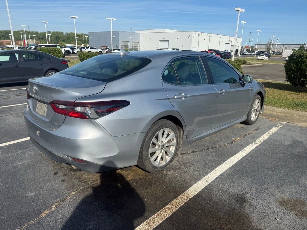Used 2024 Toyota Camry LE FWD image 6