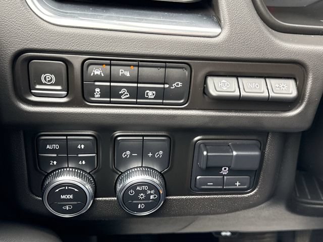 Certified 2022 GMC Yukon AT4 AWD/4WD image 18