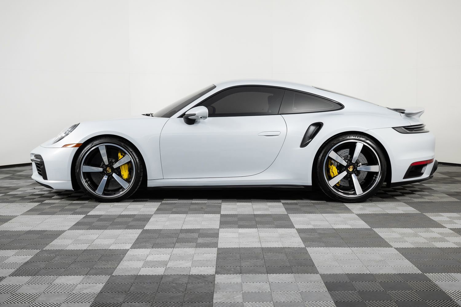 Used 2023 Porsche 911 Turbo S image 3