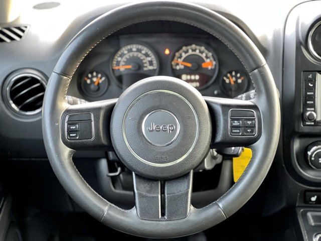 Used 2014 Jeep Patriot Latitude w/ Sun/Sound Group image 34