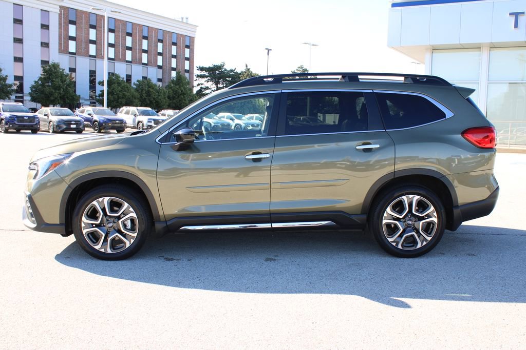 Used 2025 Subaru Ascent Touring AWD/4WD image 8