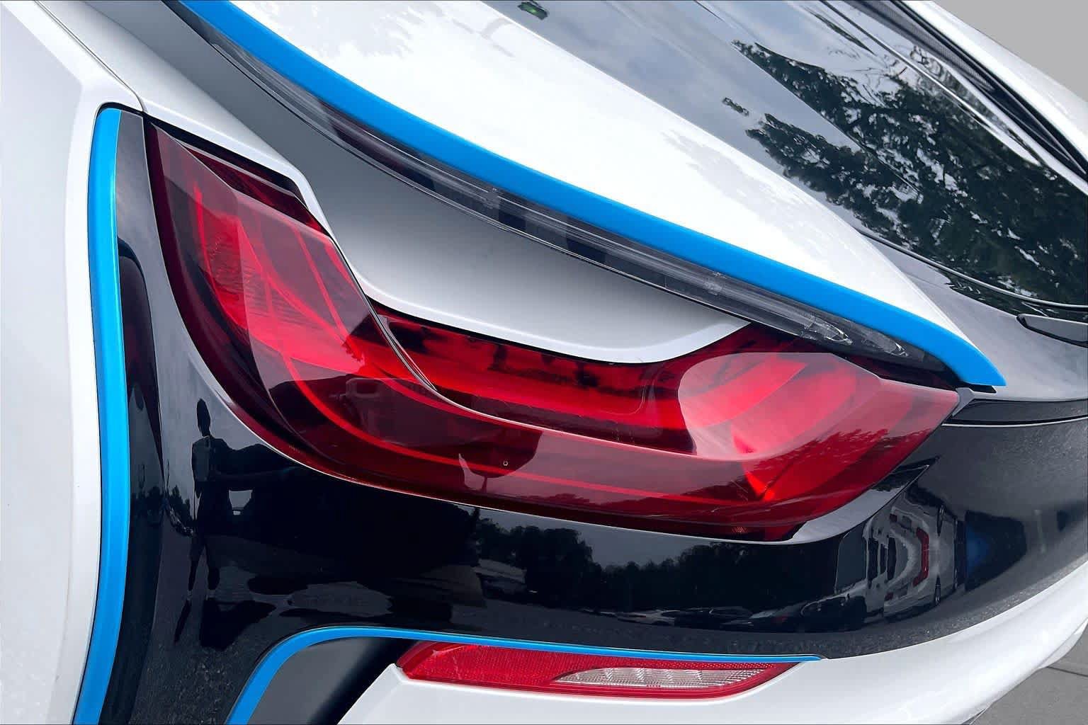Used 2019 BMW i8 Roadster AWD/4WD image 24