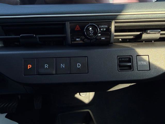 New 2026 Nissan Leaf Platinum+ w/ Cargo Package (Platinum+) image 26