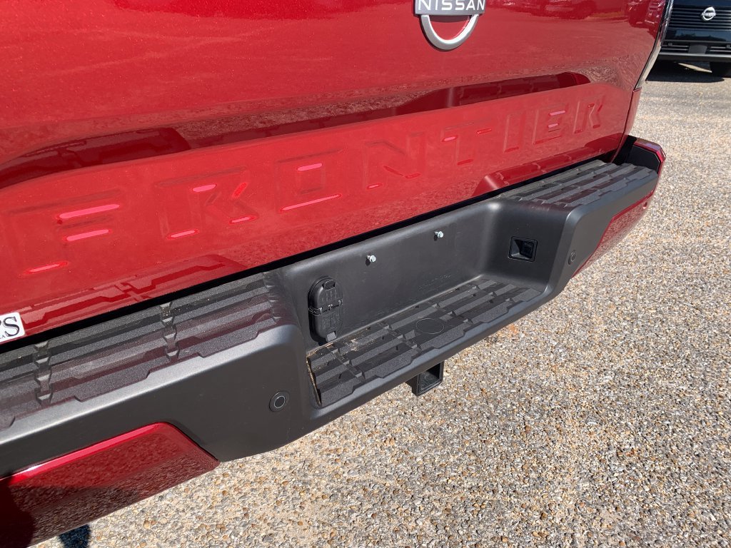 Used 2025 Nissan Frontier SV w/ SV Convenience Package RWD image 8