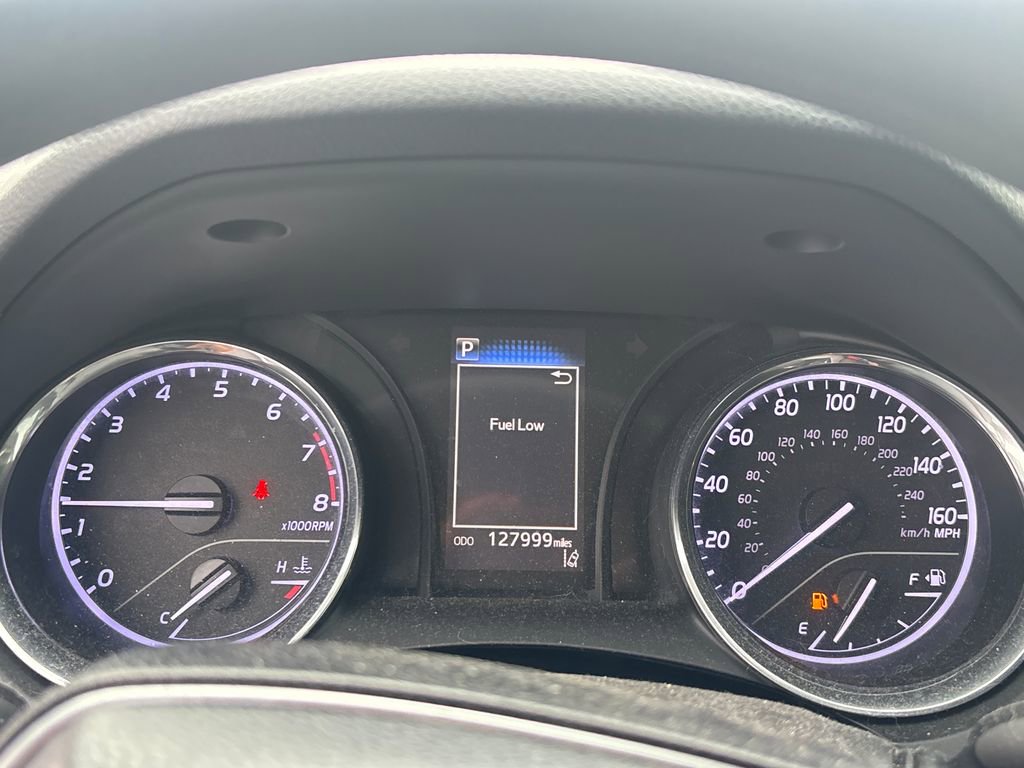 Used 2019 Toyota Camry LE w/ Convenience Package FWD image 6