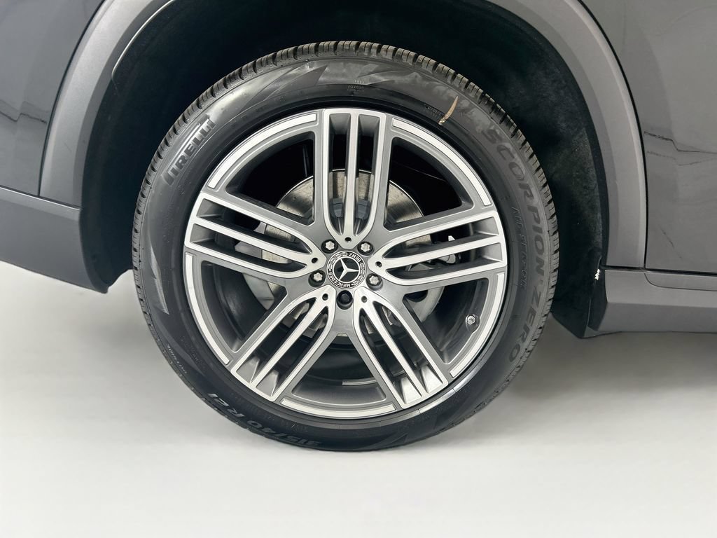 New 2026 Mercedes-Benz GLS 450 4MATIC image 32