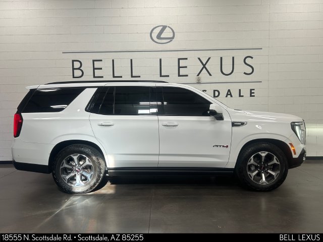 Used 2025 GMC Yukon AT4 Ultimate AWD/4WD image 3