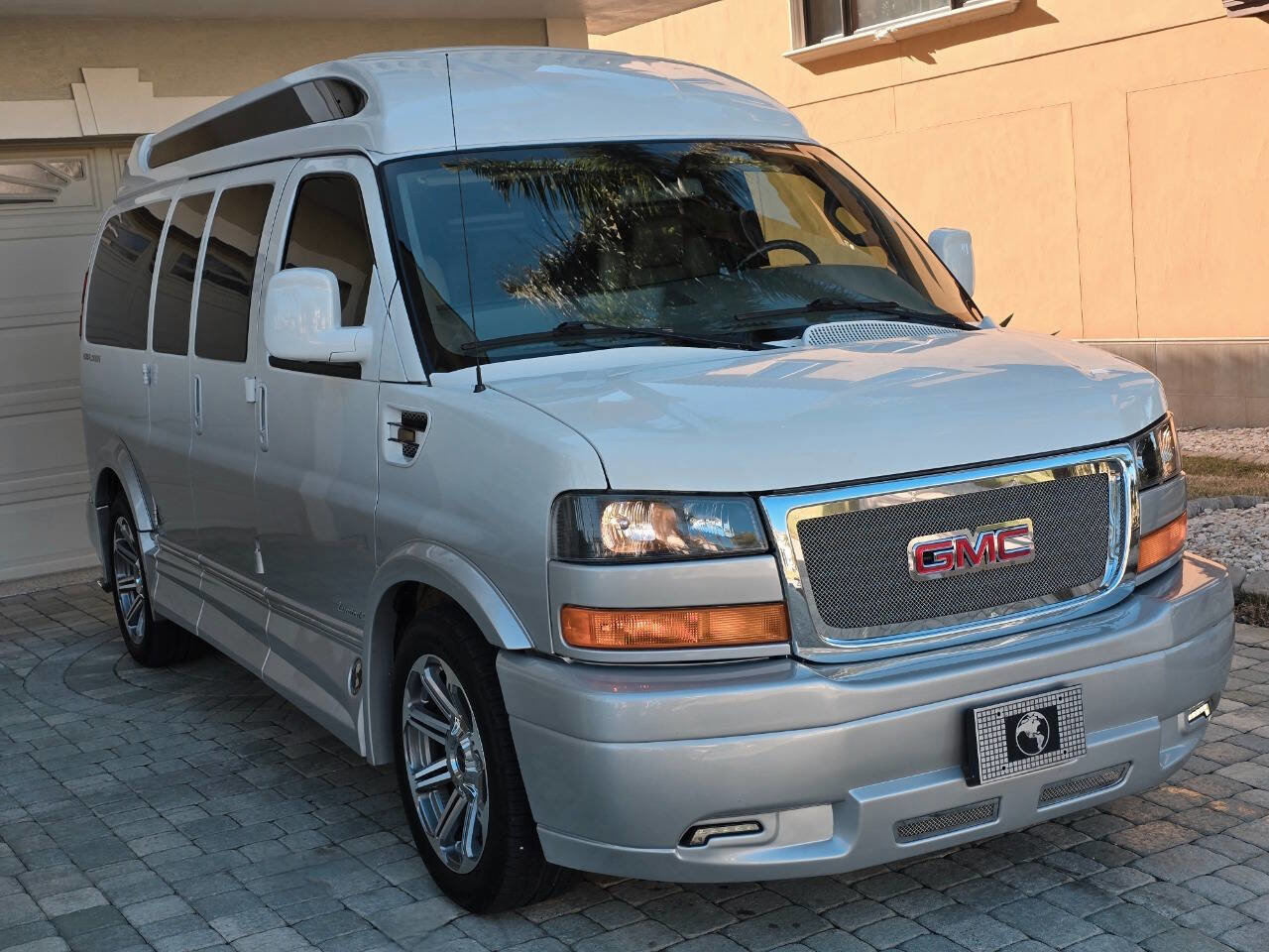 Used 2016 GMC Savana 2500 image 26