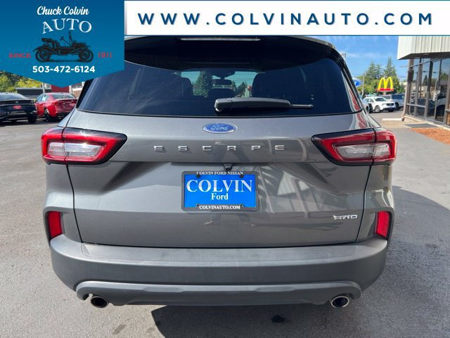 Used 2025 Ford Escape ST-Line Select AWD/4WD image 9
