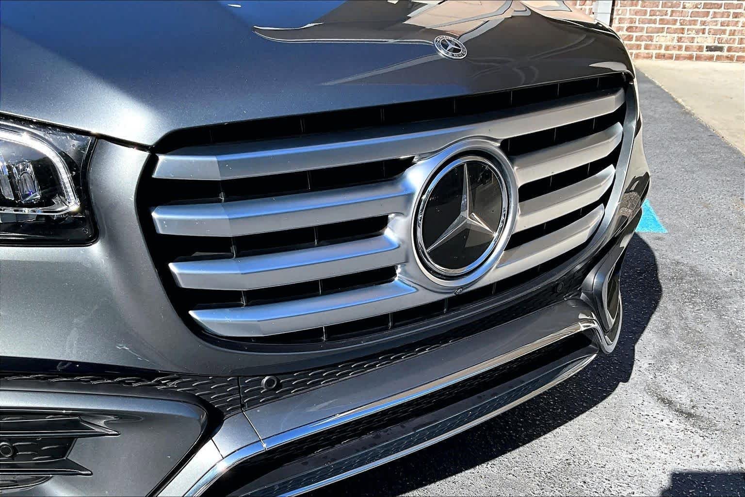 Certified 2024 Mercedes-Benz GLS 450 4MATIC w/ AMG Line Exterior image 30