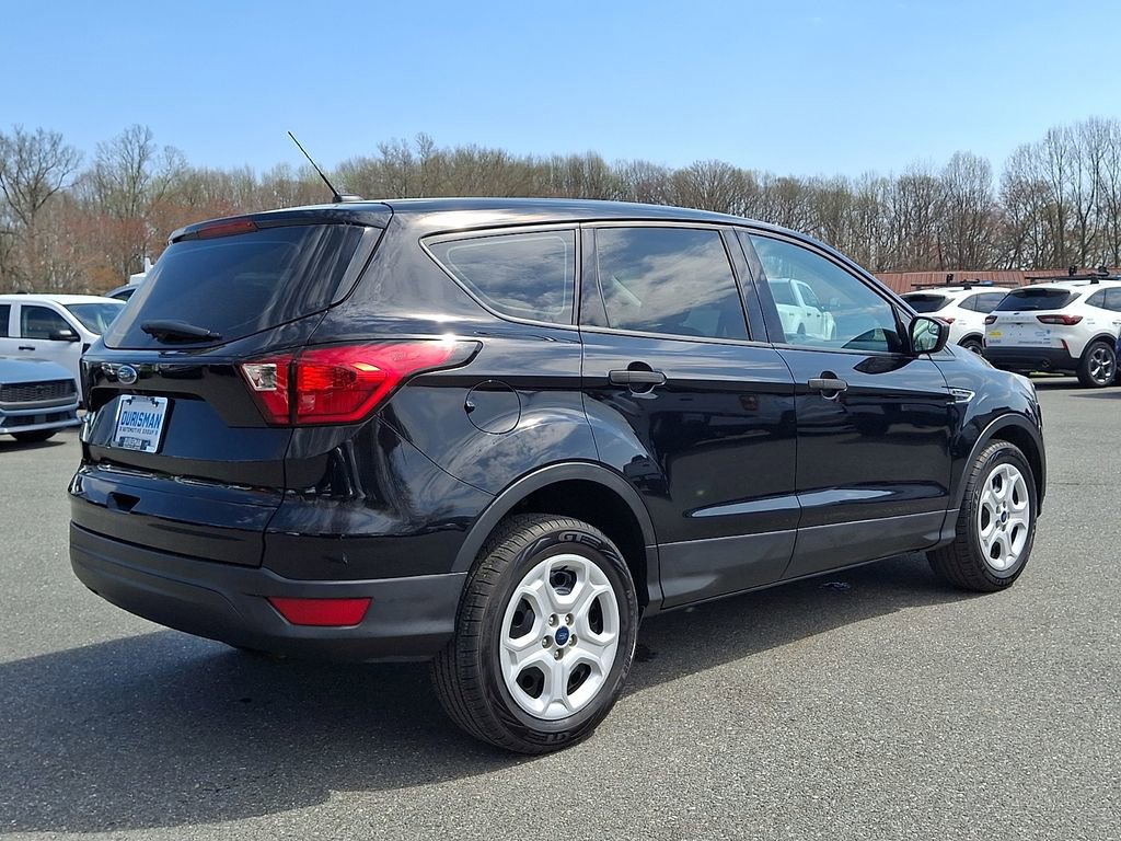 Used 2019 Ford Escape S image 6