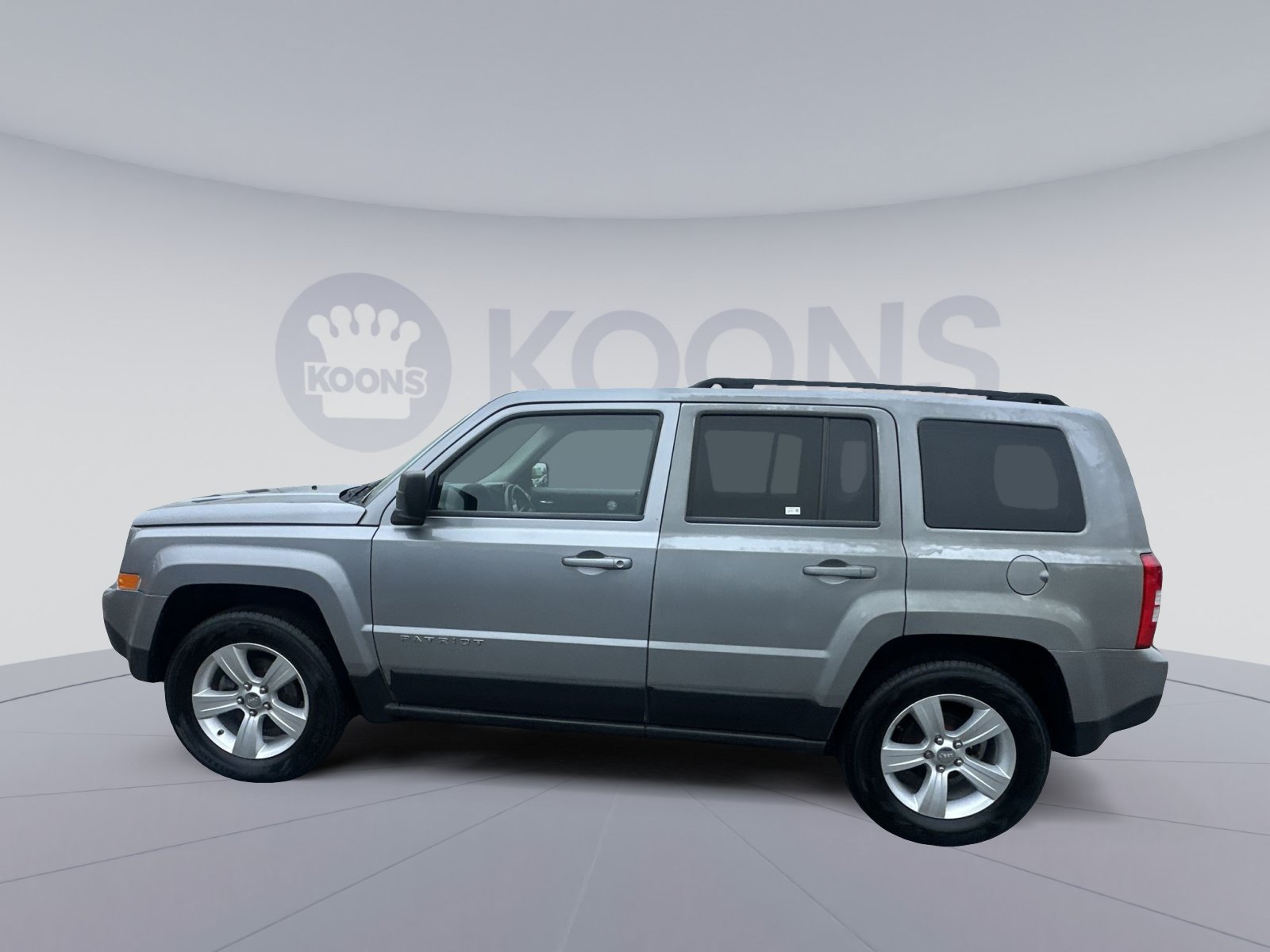 Used 2014 Jeep Patriot Latitude w/ Sun/Sound Group AWD/4WD image 13