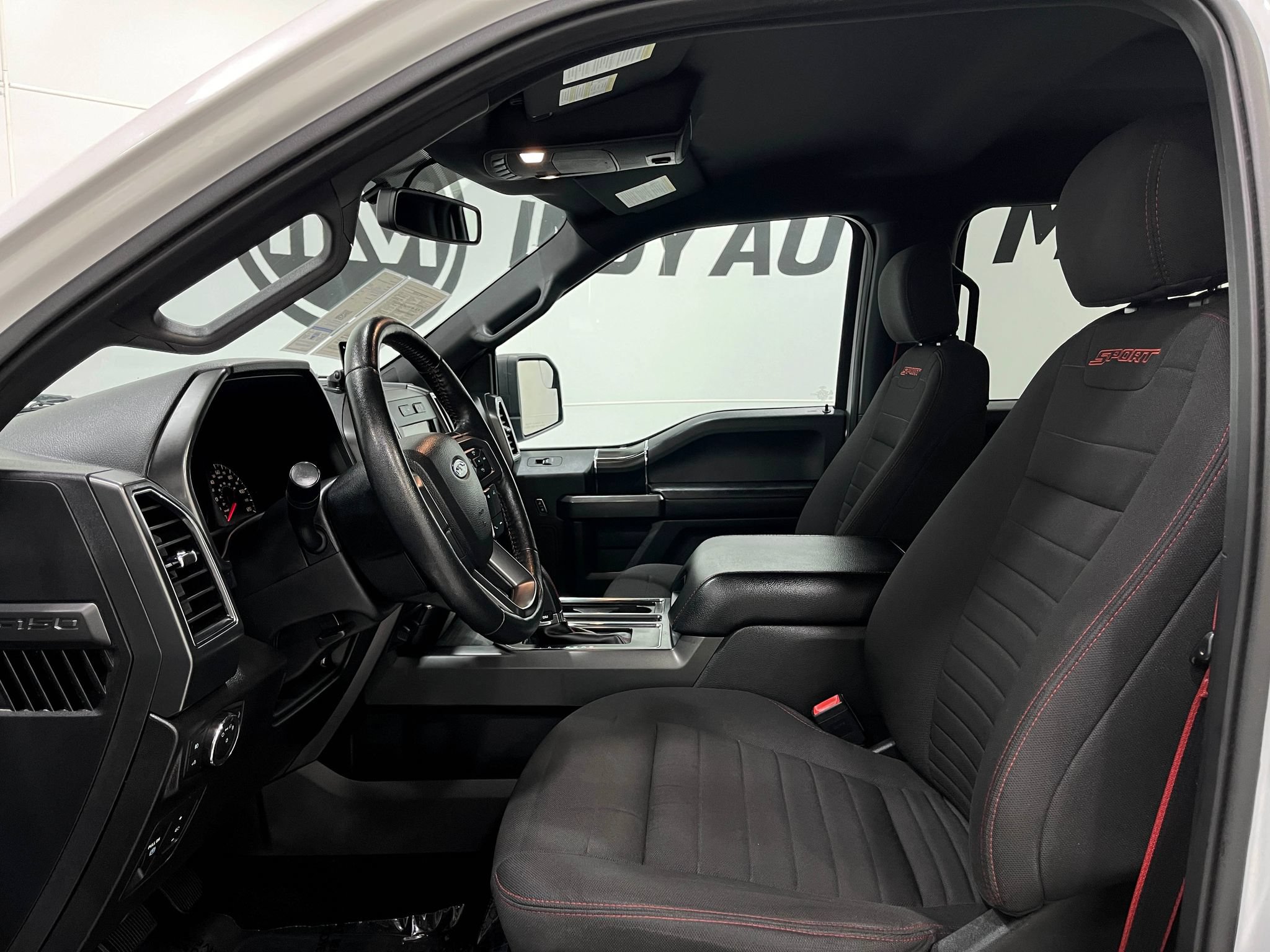 Used 2018 Ford F150 XLT w/ Equipment Group 302A Luxury AWD/4WD image 12