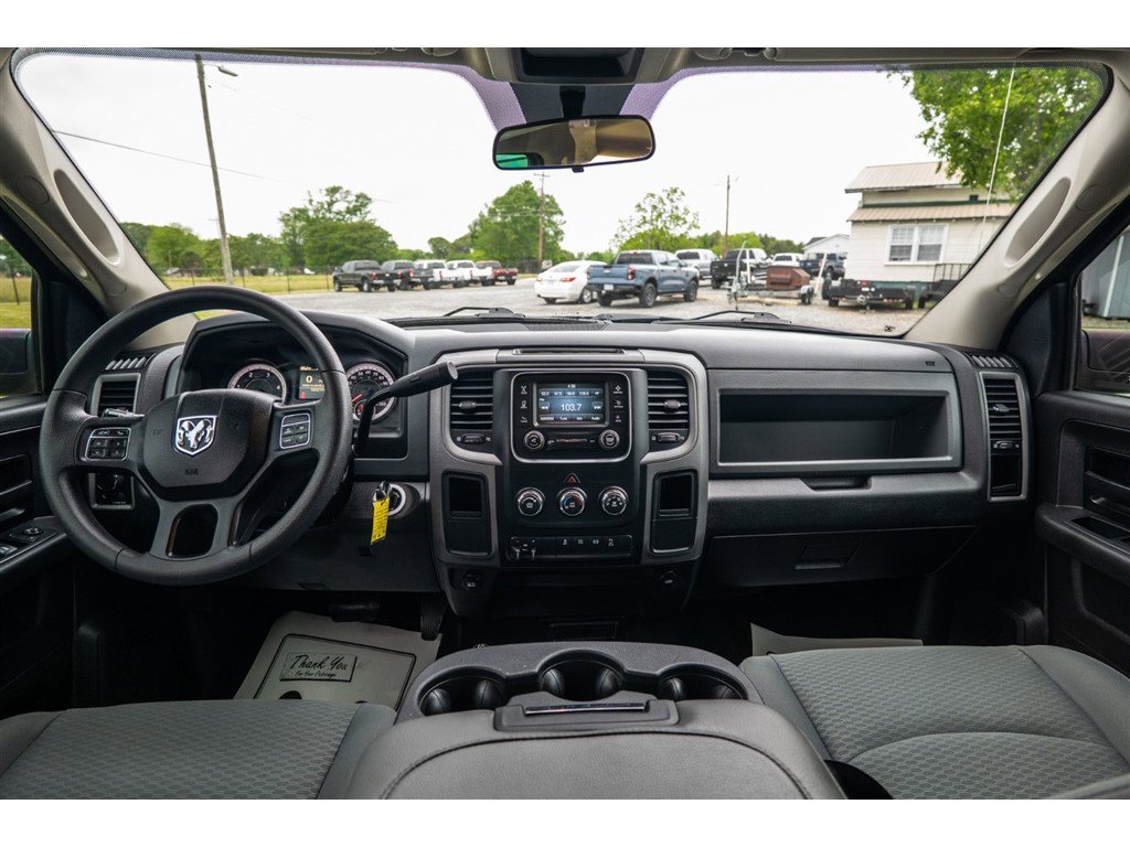 Used 2018 RAM 3500 Tradesman w/ Chrome Appearance Group AWD/4WD image 22