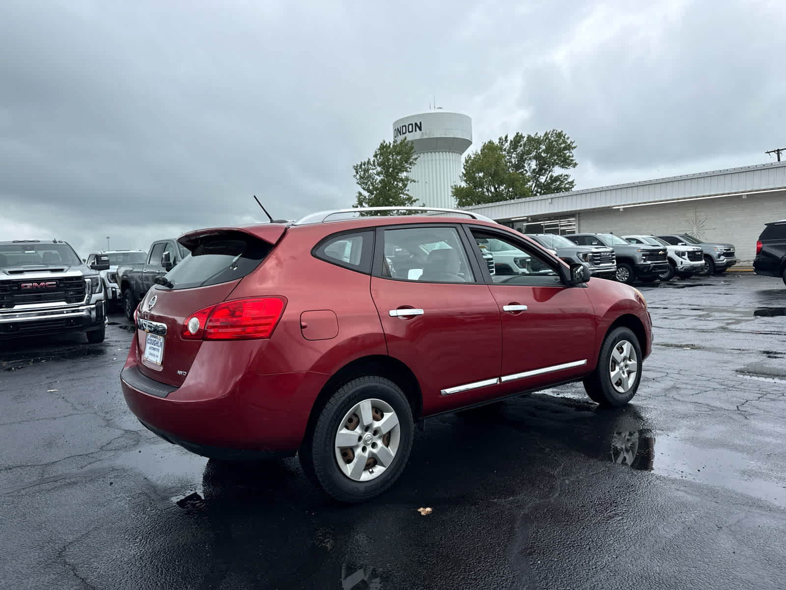 Used 2015 Nissan Rogue S w/ Convenience Package AWD/4WD image 5